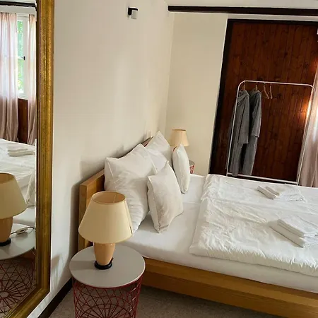 Bed & Breakfast Vltavin Zduchovice